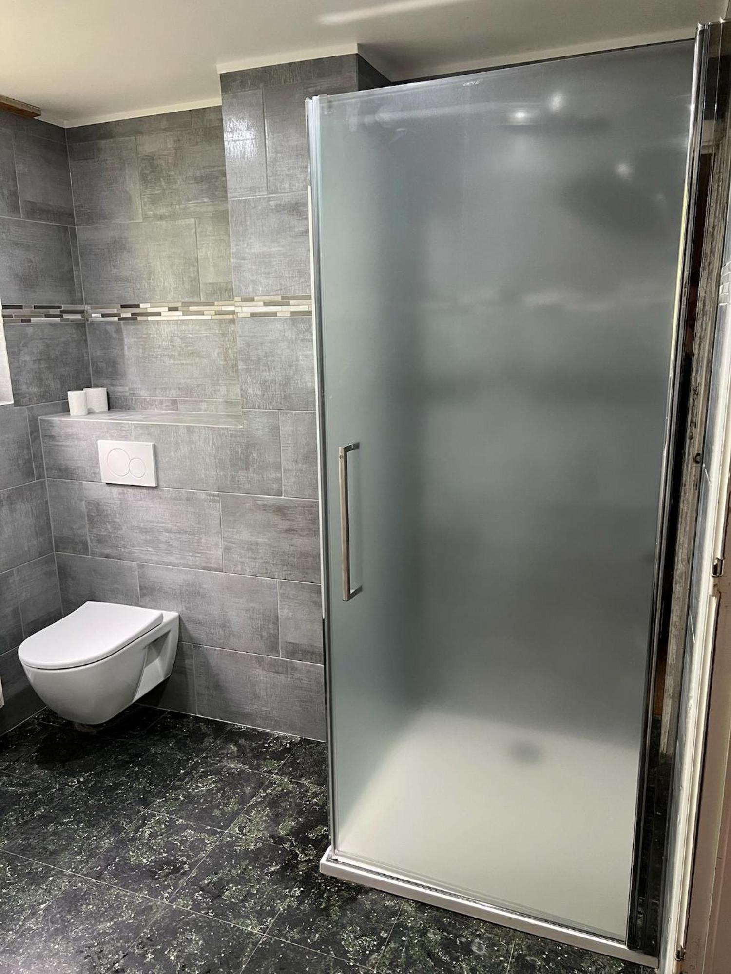 Propriete Bordee D'Etangs, Propice A La Detente Florenville Exterior foto